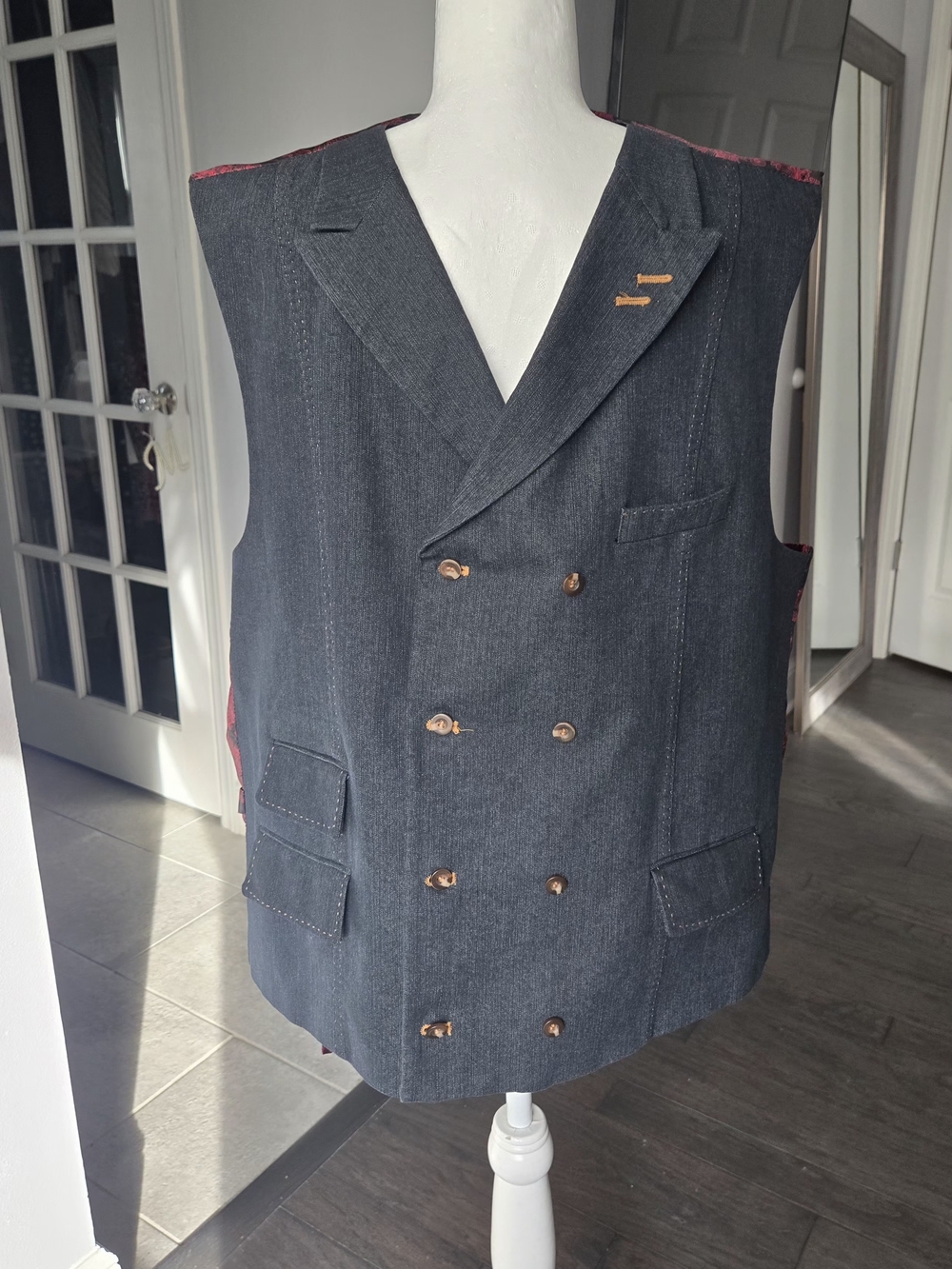 Men's Tailored Double Breasted Denim Vest Size 48R Dark Indigo Red Paisley Back